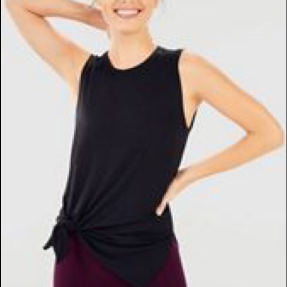 NEW Fabletics Alia Tied Tank